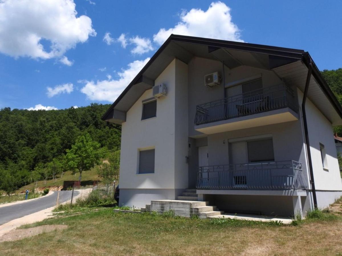 Omar & Una Apartmani Бихач Экстерьер фото
