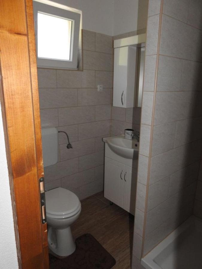 Omar & Una Apartmani Бихач Экстерьер фото