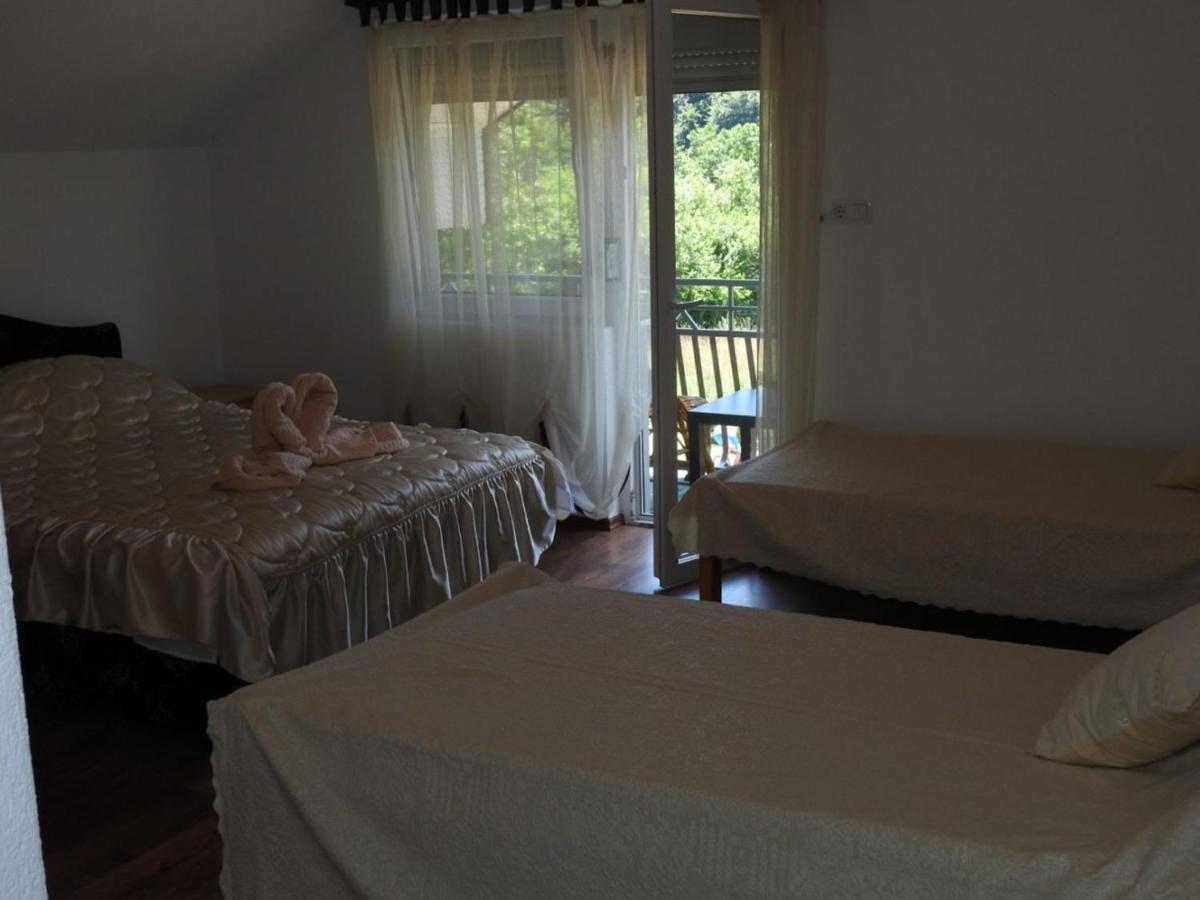 Omar & Una Apartmani Бихач Экстерьер фото