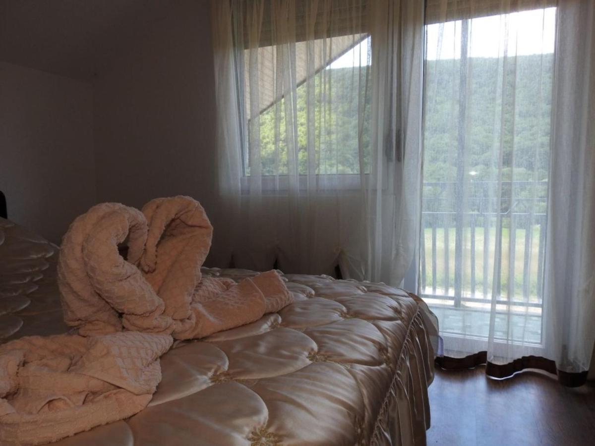 Omar & Una Apartmani Бихач Экстерьер фото
