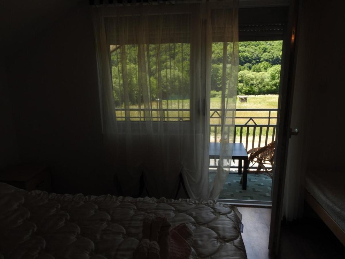 Omar & Una Apartmani Бихач Экстерьер фото