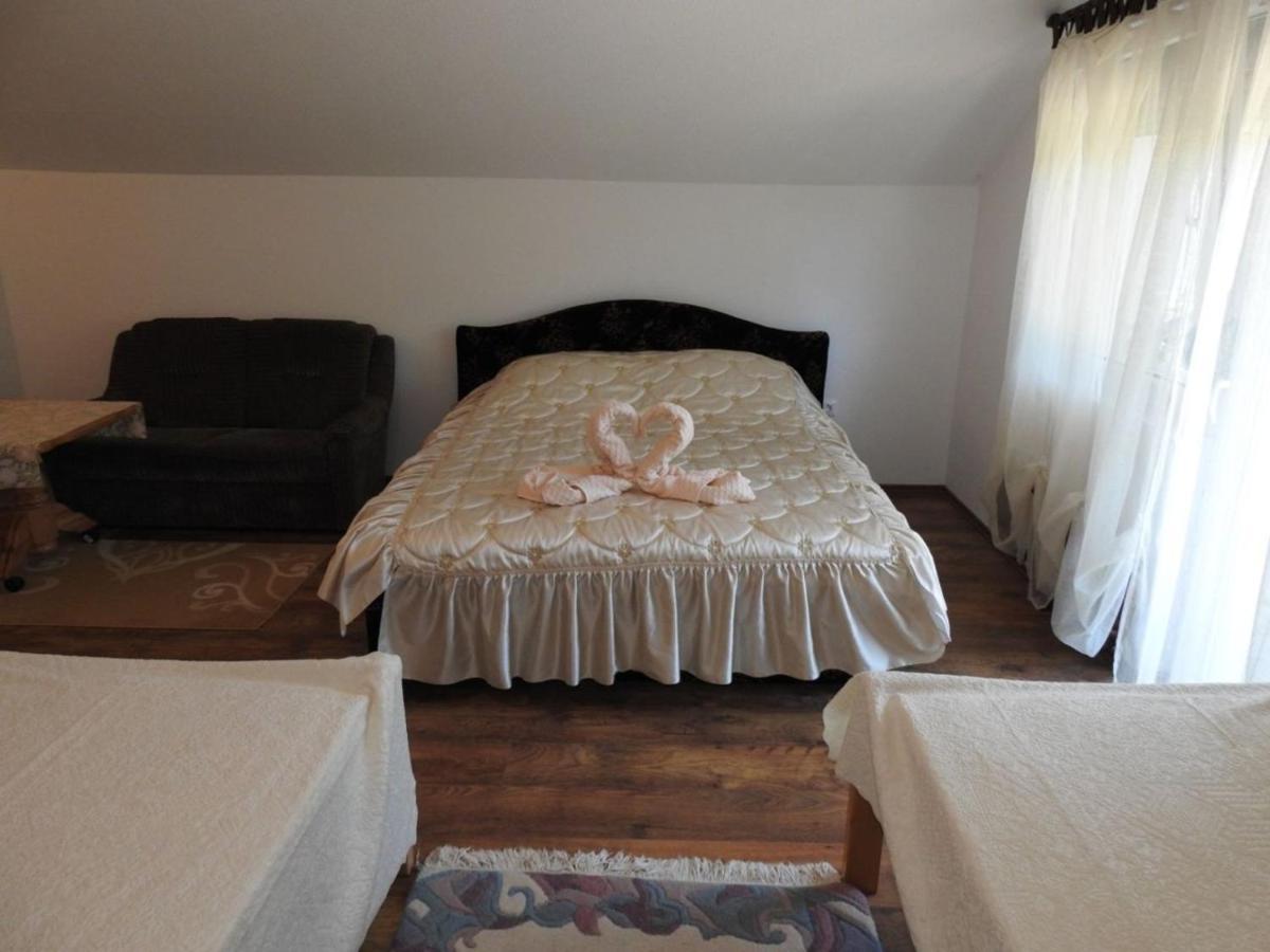 Omar & Una Apartmani Бихач Экстерьер фото