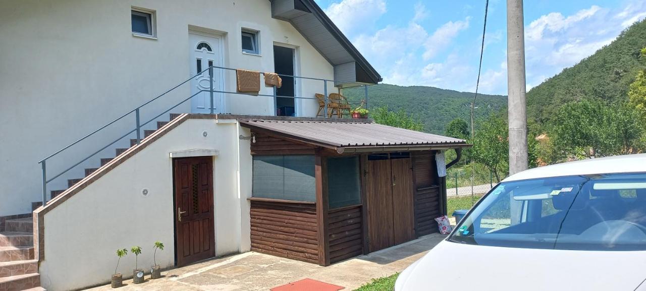 Omar & Una Apartmani Бихач Экстерьер фото
