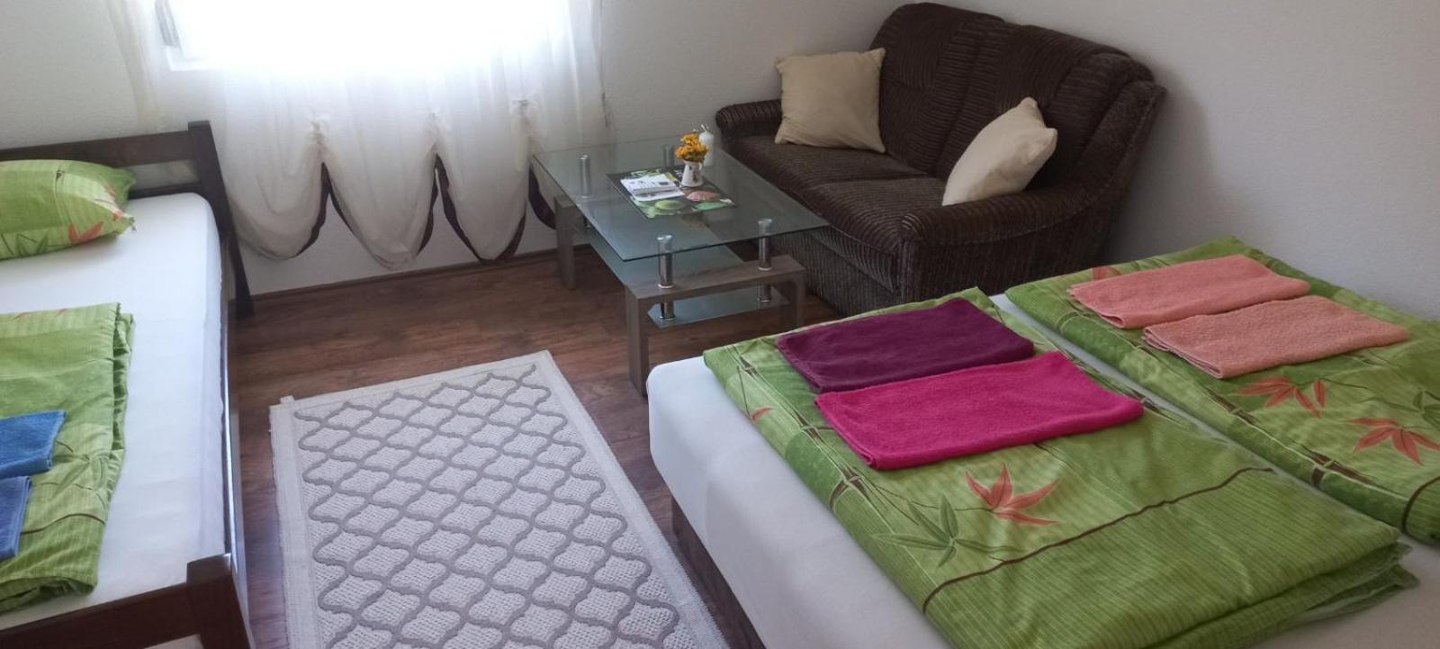 Omar & Una Apartmani Бихач Экстерьер фото